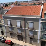 Junqueira Gardens - Casa Antiga Jardim E Piscina Villa *