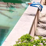 Junqueira Gardens - Casa Antiga Jardim E Piscina Lisbon