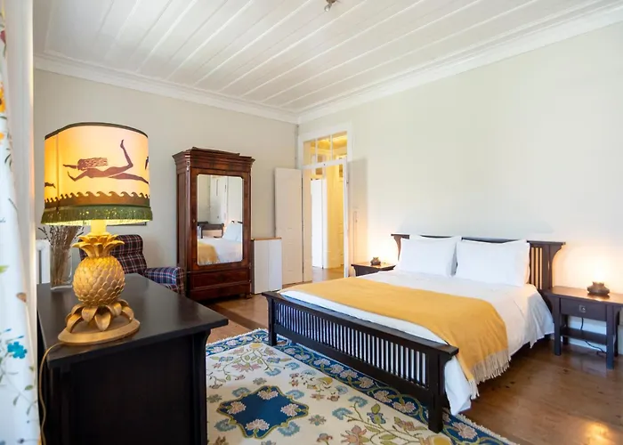 Villa Junqueira Gardens - Casa Antiga Jardim E Piscina Lisboa