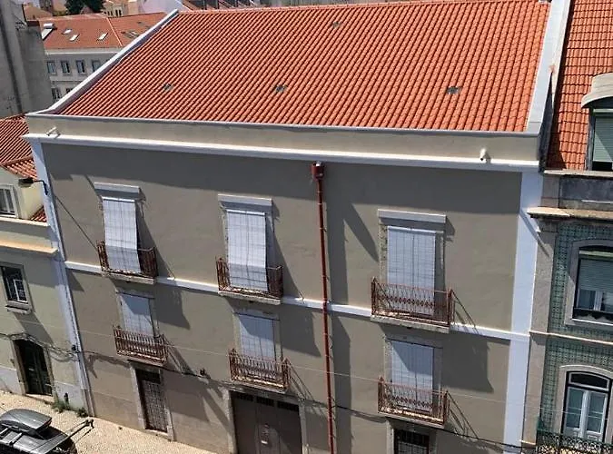 Junqueira Gardens - Casa Antiga Jardim E Piscina Villa *