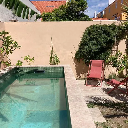 Junqueira Gardens - Casa Antiga Jardim E Piscina Вилла *